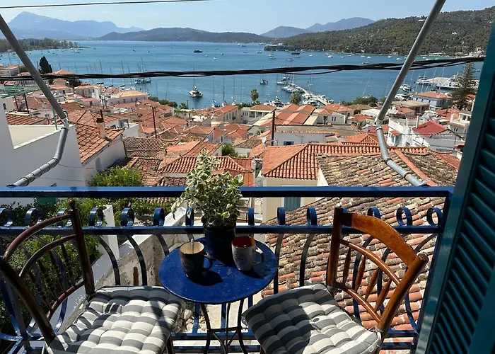 Artiste Poros House